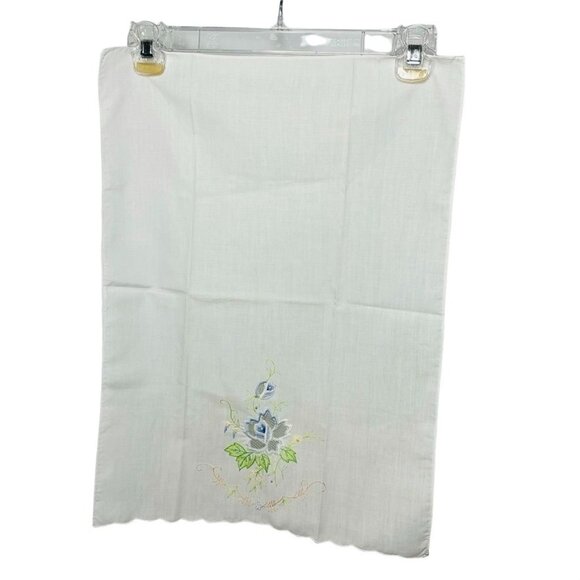 Lot 2 Vintage Linens Embroidered Tea Towels White Floral Design u - Picture 2 of 5